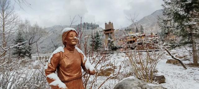 三月宕昌：一半冰雪未融，一半春意初生