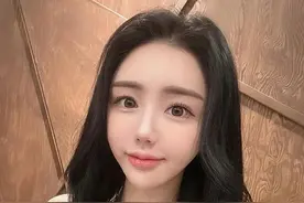 顶级韩国车模！童颜美女！身材傲人！太顶了！图片