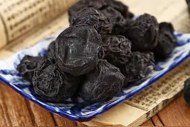 倪海厦：乌梅虽丑，对付抑郁症很强势，1把乌梅生津开胃止渴图片