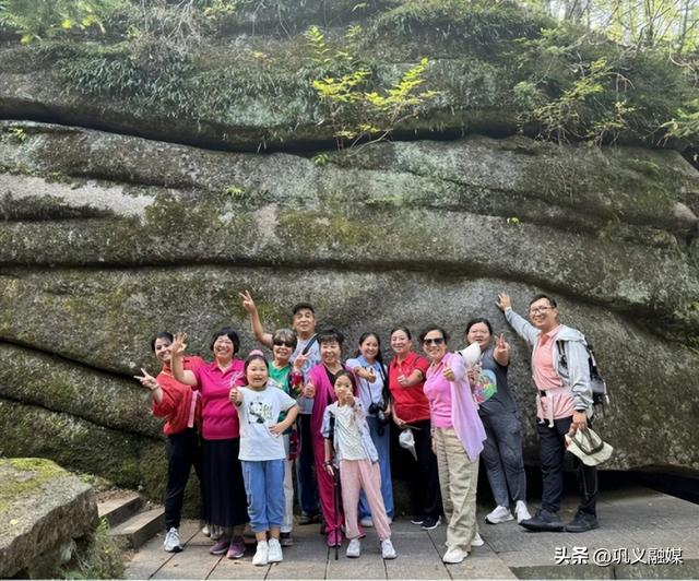 中老年退休旅游需求升级，幸福万家旅行社创新实践树标杆