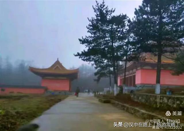 骑游陕南的三大古寺庙