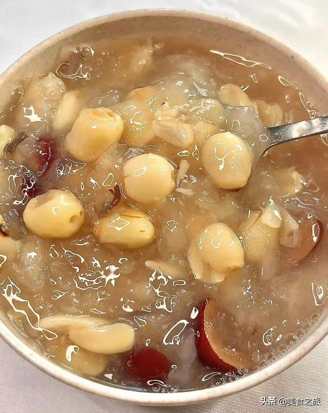 花胶炖花生黄豆 2026年花胶炖花生黄豆的功效 花胶炖花生黄豆 2026年花胶炖花生黄豆的功效