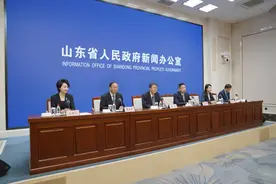 答记者问｜跨界生产、出海展演、高校开课……千年鲁锦产业焕发新活力图片