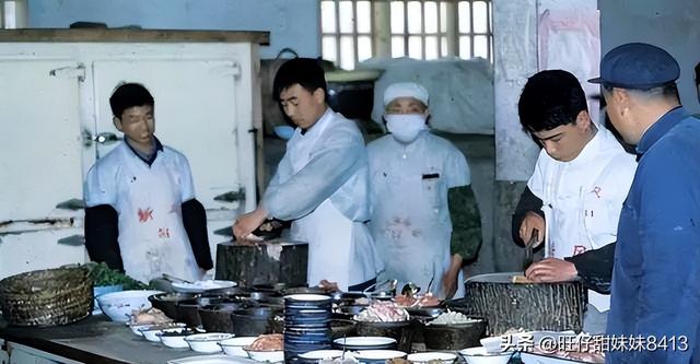 1983年一碗拉面多少钱？看完饭店价目表才相信，相当于现在多少钱