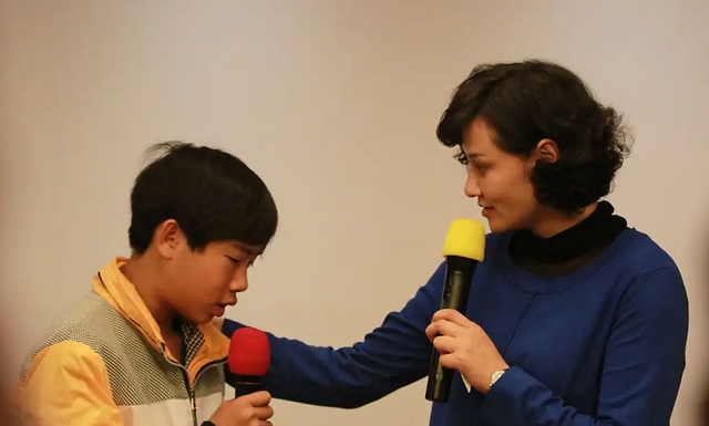 郭晶晶没想到，移居美国惨遭丈夫抛弃的高敏，已走上另一条上坡路