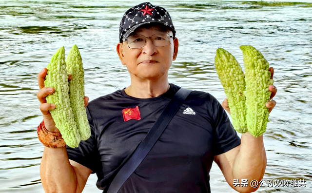 长泰竹排胜武夷？龙津溪水清见底：巨龙漂流兴无比，龙身两百米！