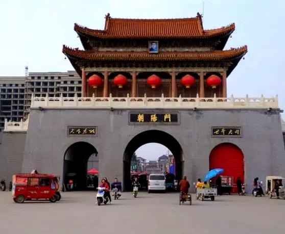 探访红色南街村：集体荣光与幸福图景的深度感悟