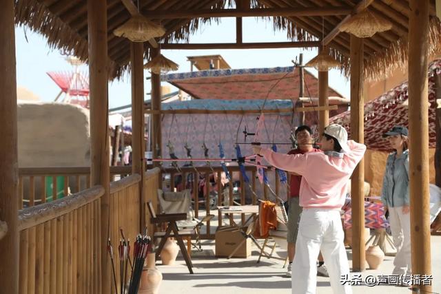 新疆尉犁:特色NPC+民俗迎“十一” 绘就民族团结文旅新图景
