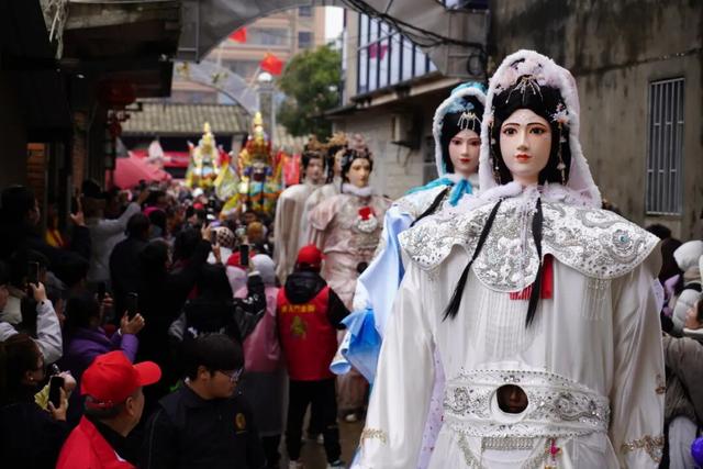 是时候放弃三亚了！改乘高铁去这里过暖冬！