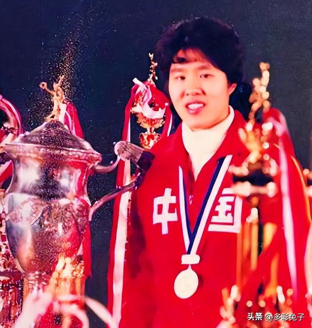 从"铁榔头"到"整容狂魔"，64岁医美失败的郎平，下场怪不了别人