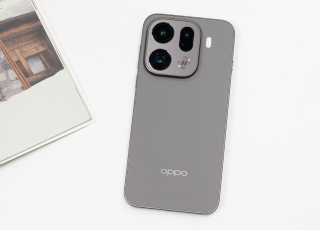 这5款公认“年度最佳”的手机，性能、续航、影像都给力，值得入