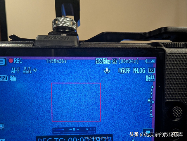 1万3的入门电影机 就能拥有RED 尼康ZR体验 和FX3比你选谁呢？