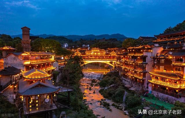 冬季自驾漫游指南：冬日暖途寻年味