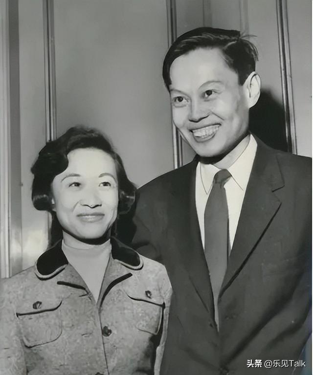 翁帆也没想到，丈夫杨振宁去世后，竟因生前一个举动再次口碑暴涨