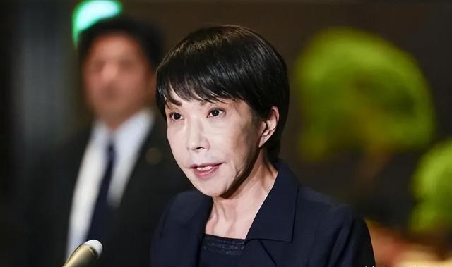 中方行动再升级，对琉球措辞变了？高市请求对话，中方送上7个字