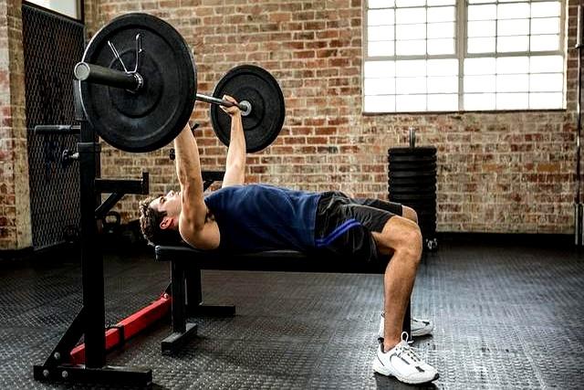 中年人最佳保持身材的方法——多做力量训练