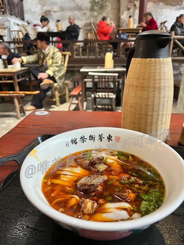 走马观花逛长沙，去完东茅街，再访机场火宫殿：臭豆腐正宗吗？