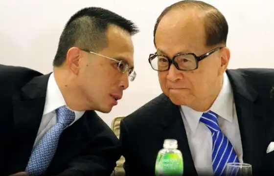 港口事件迎新转机，外交部再表态，看了李泽钜的事情我们想复杂了