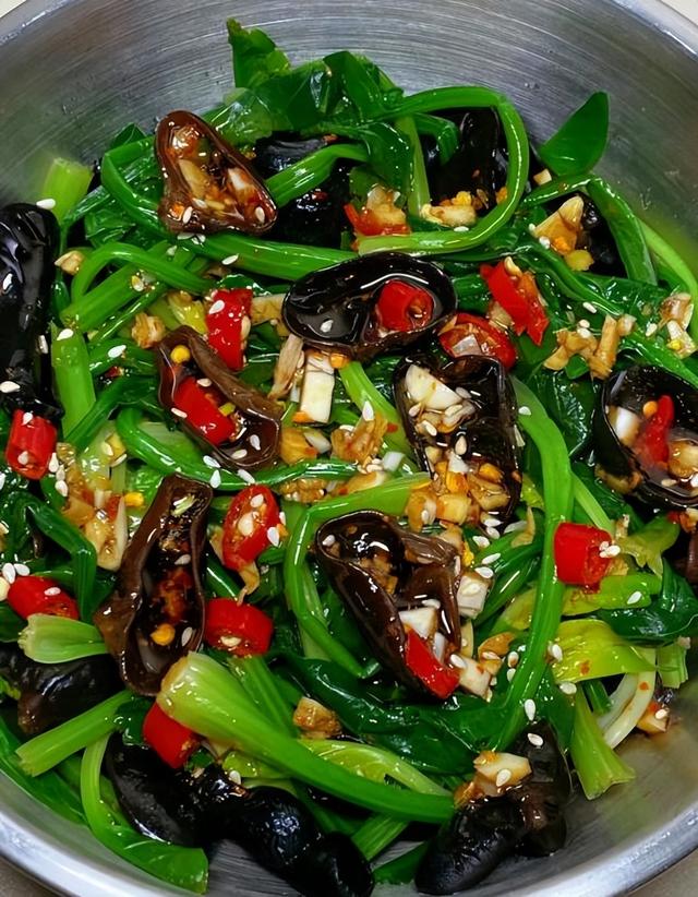 中国五大长寿食物	，小米只排第三，第一名我们几乎天天见，却吃得的很少！