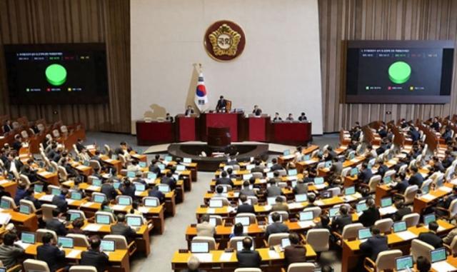 174:1压倒性优势通过！韩国检察厅一夜之间轰然倒塌，李在明出手果然够狠，有仇必报！