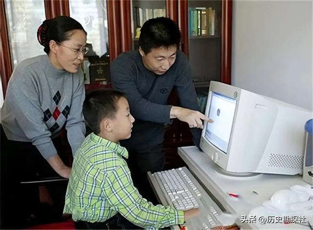 我国首位航天员杨利伟，被授予少将军衔，退休后能享受什么待遇？