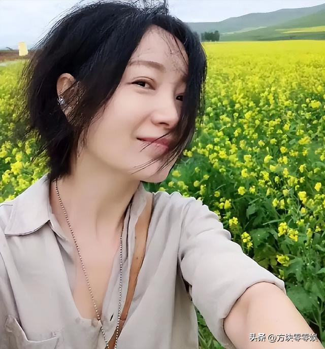 她连上5次春晚，私下却和恩师同居怀孕被骗流产，今57岁依然单身