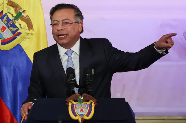 美国犯谋杀罪，哥伦比亚不再沉默，特朗普的新门罗主义失灵了？