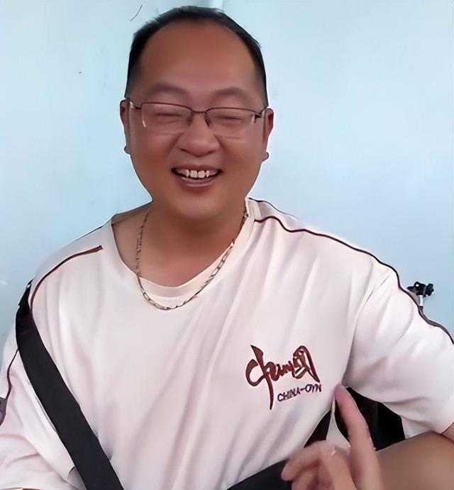 男子三赴越南找老婆，丈母娘道出女儿逃跑真相，要把小女儿赔给他