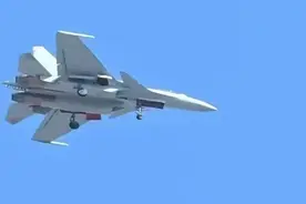 福建舰首次弹射名额，已经定了歼15B，脱胎换骨迈入四代半舰载机图片