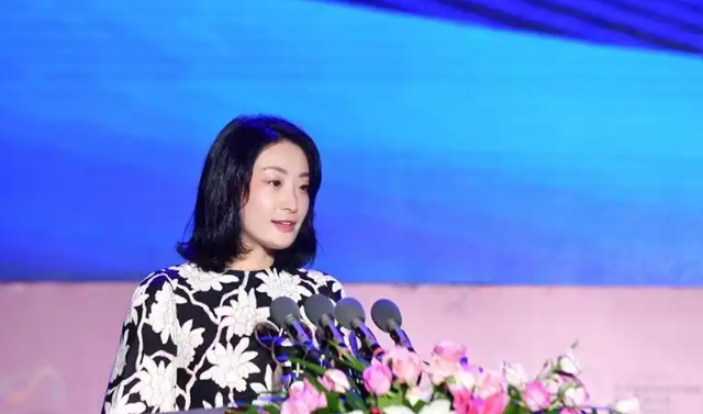 娃哈哈遗产风波没完，宗馥莉再传3大重磅消息，孟晚舟真没说错