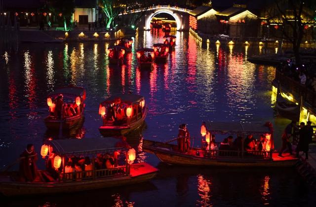 台儿庄古城夜生活 | 穿越古今的梦幻之约!