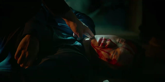 震撼！《重影》12集大结局：秦虹被捕，马伟成被判20年，张妍自尽