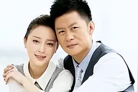 原来他们是夫妻，与初恋一见钟情恩爱26年，演完《宿敌》终于红了图片