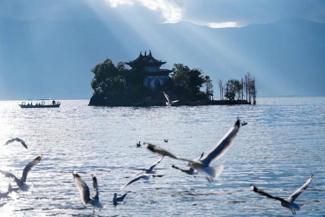 跟着滇超游大理，这4条线路超美！