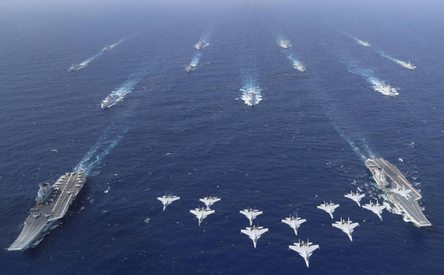 解放军上百战舰集结，中方表态让日本更慌了