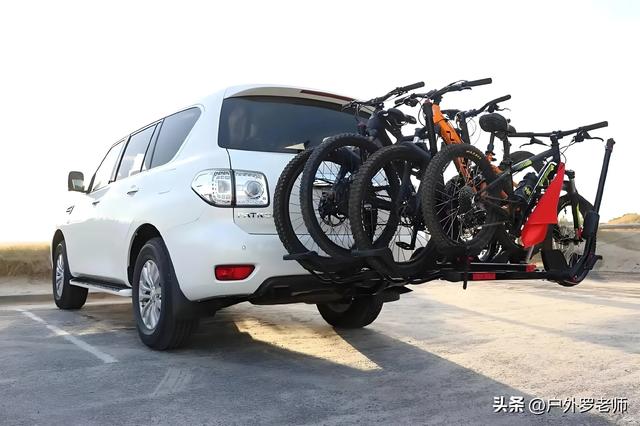 退休夫妻自驾带2辆自行车,凭啥解锁12个福利?99%人没试过!