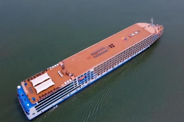 彻底不演了！特朗普宣布，从委扣押的中国油轮，将由美国永久保留