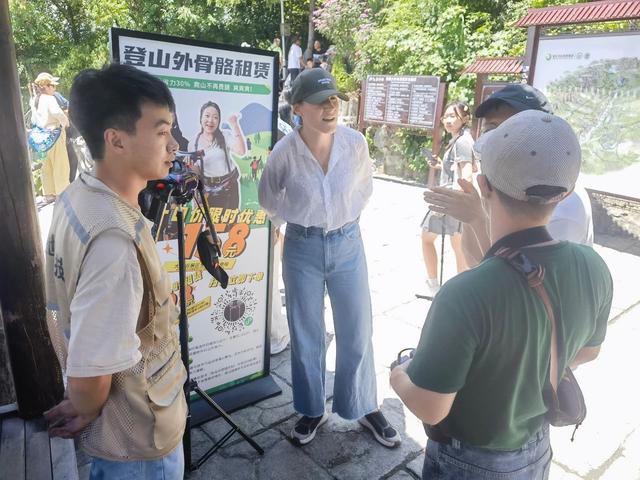 法国摄制组探访恩施大峡谷，向世界展现地质奇观魅力