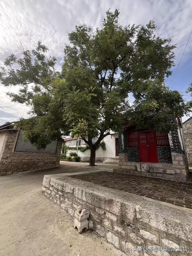 莱芜禹王山顶有座明初建立的古村：东平洲