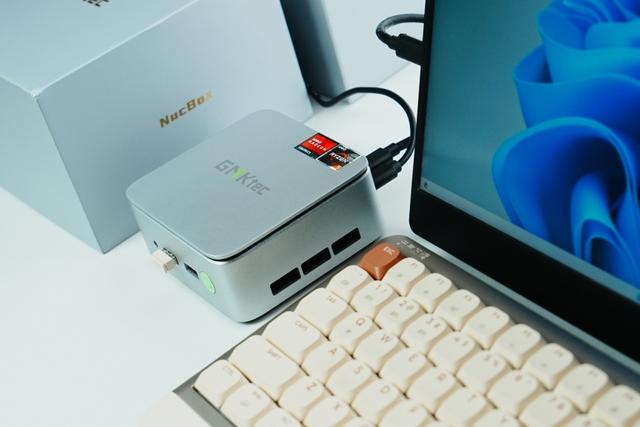 高性能满配AMD R5小钢炮，极摩客G10迷你电脑开箱评测