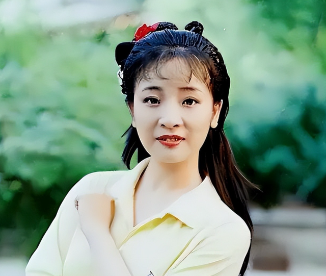 国家一级女演员的她，多次给丈夫戴绿帽，为何丈夫重病都不离婚？