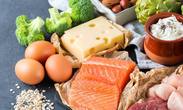 血压高的人不能吃柑橘？提醒：血压高的人尽量少碰这4种食物