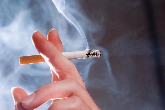 吸烟不过肺就不会影响健康？医生：吸烟不管过不过肺，都有害健康