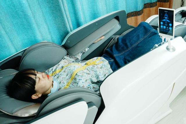 关爱父母健康，一台奥佳华7608TEN+4.0就够了，同价位最强卷王