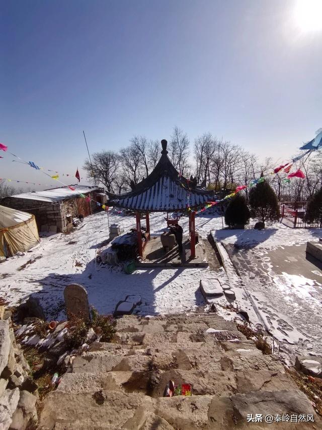 雪后初霁登顶嵯峨山，走荒野雪原，看千年悟空塔，感受历史的烟云