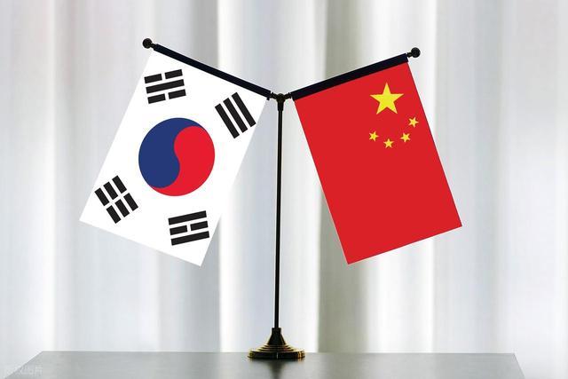 韩国特使团抵达北京，下飞机的第一句话不简单，中方回应很干脆