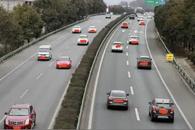为啥电车高速特别费电，油车却游刃有余呢？内行人道破，明白了！图片