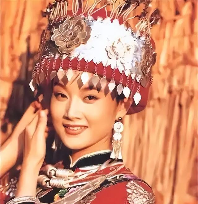 宋祖英和老友在北京观看京剧《穆桂英挂帅》