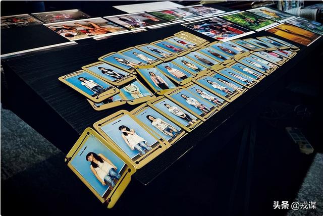 150万张照片、一条牛仔裤，从打工到摄影大奖，他拍出蚂蚁人生