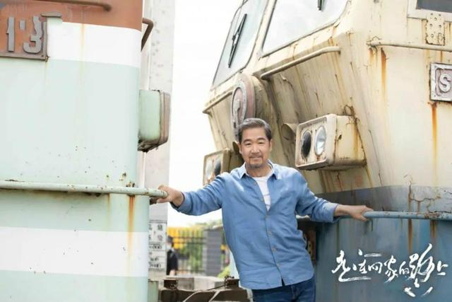武术老电影《八卦莲花掌》，主演为何是张国立？其履历惊呆了网友